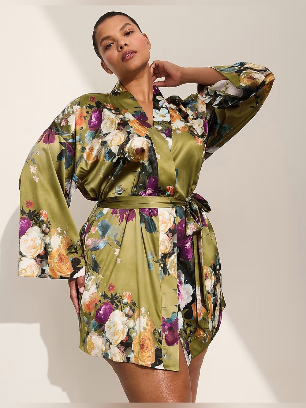 Printed Stretch Satin Robe (Renaissance Roses Green Moss, Size 22/24)